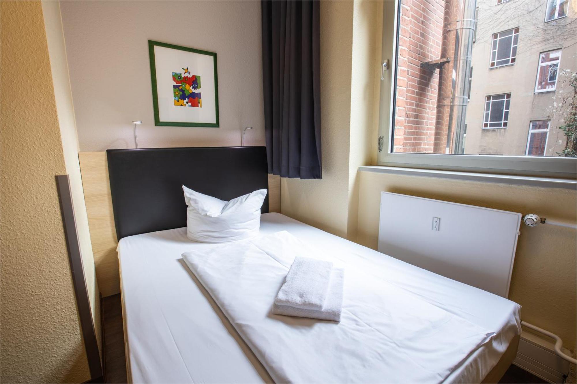 Acama Hotel & Hostel Kreuzberg — Photos 3